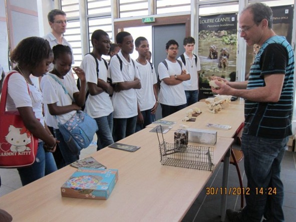 Fête de la Science à Cayenne : Stand « La génétique comme outil pour la connaissance de l’histoire et la diversité de la faune amazonienne »